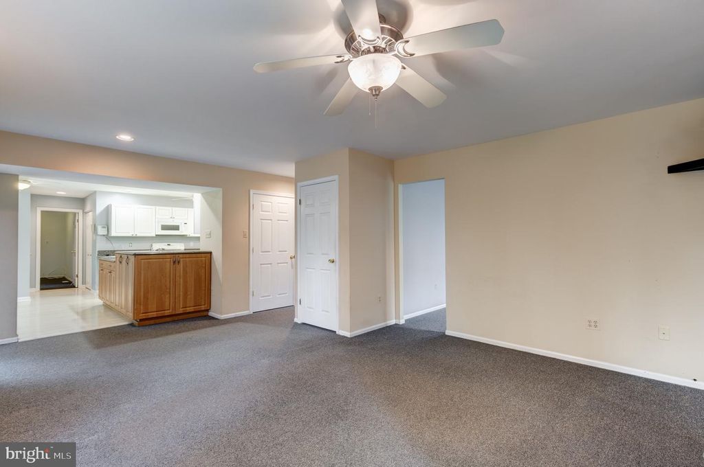 Image 12 of property listing at 17 GOLDEN GRASS CT, Owings Mills, MD 21117