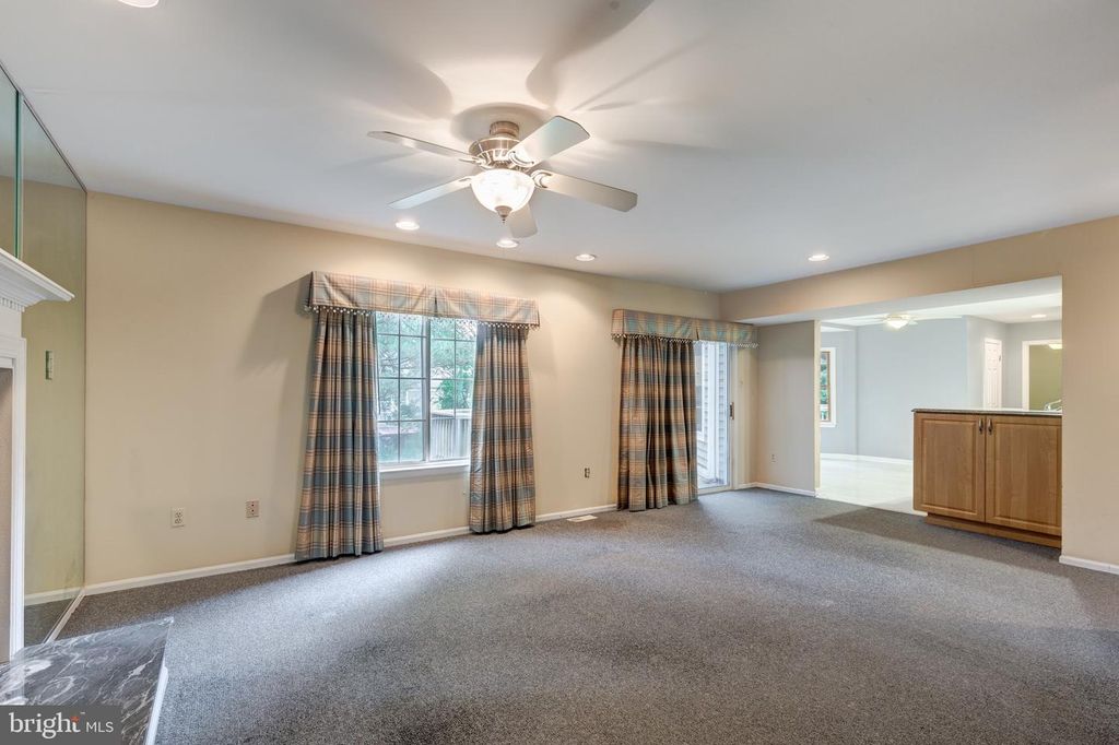 Image 13 of property listing at 17 GOLDEN GRASS CT, Owings Mills, MD 21117