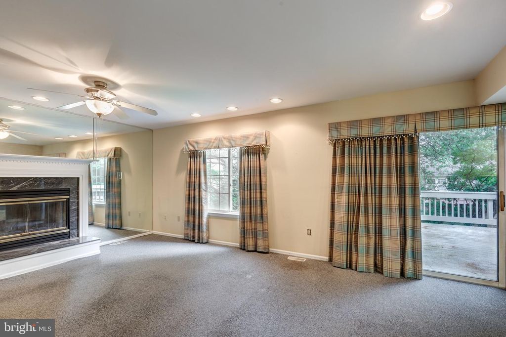 Image 15 of property listing at 17 GOLDEN GRASS CT, Owings Mills, MD 21117