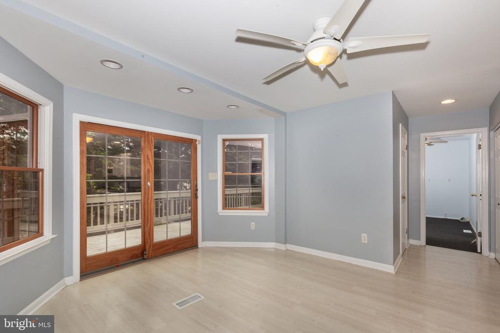 Image 17 of property listing at 17 GOLDEN GRASS CT, Owings Mills, MD 21117