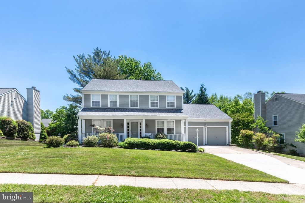 Image 2 of property listing at 17 GOLDEN GRASS CT, Owings Mills, MD 21117