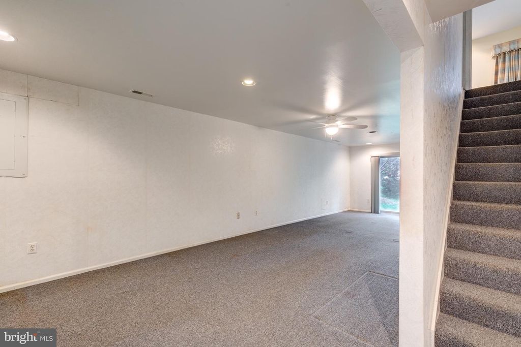 Image 45 of property listing at 17 GOLDEN GRASS CT, Owings Mills, MD 21117