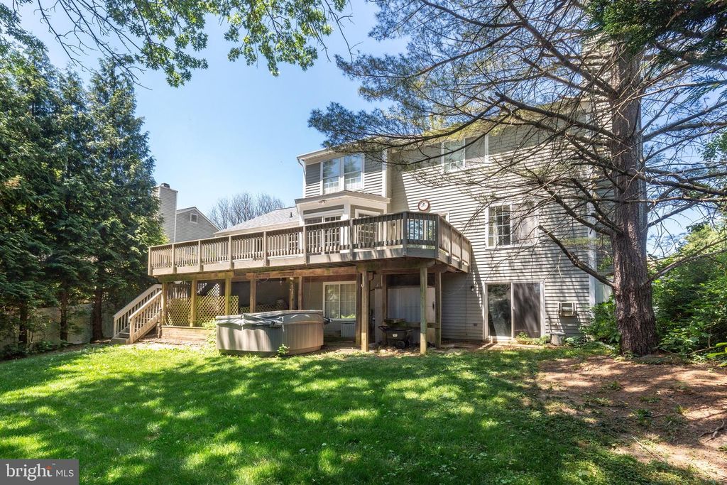 Image 61 of property listing at 17 GOLDEN GRASS CT, Owings Mills, MD 21117