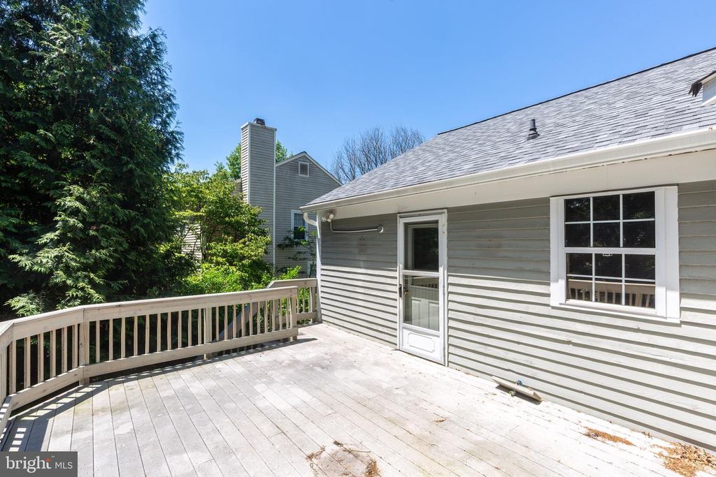 Image 65 of property listing at 17 GOLDEN GRASS CT, Owings Mills, MD 21117