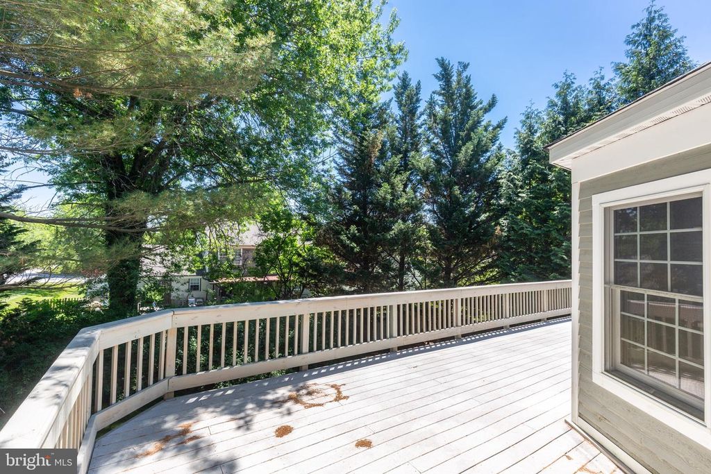 Image 68 of property listing at 17 GOLDEN GRASS CT, Owings Mills, MD 21117