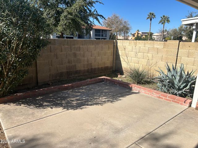 17236 N 1ST Place, Phoenix, AZ 85022