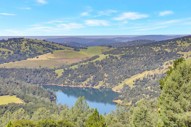 12688 Turkey Point Cir, Penn Valley, CA 95946