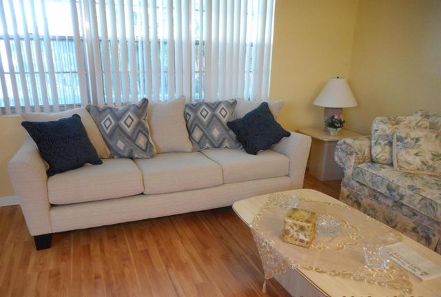 352 Norwich O, West Palm Beach, FL 33417