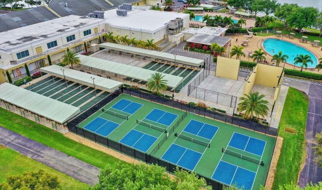352 Norwich O, West Palm Beach, FL 33417