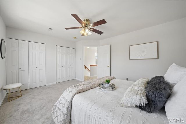 4887 Heritage Heights Circle, Hazelwood, MO 63042