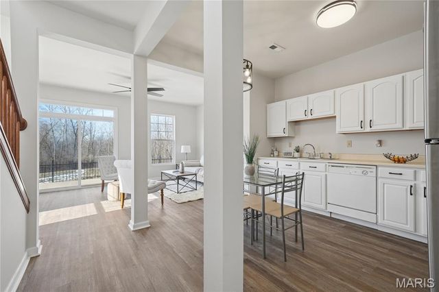 4887 Heritage Heights Circle, Hazelwood, MO 63042