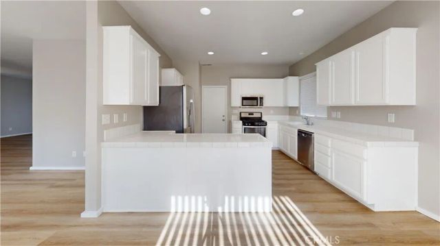2938 Sandgrouse Lane, Perris, CA 92571