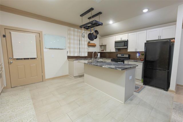 8007 Capitol Street, Houston, TX 77012