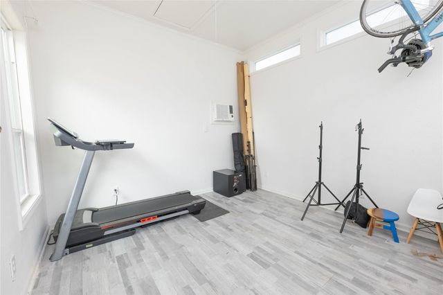 8007 Capitol Street, Houston, TX 77012