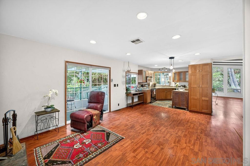 Image 13 of property listing at 8975 Lawrence Welk Dr SPC 451 451, Escondido, CA 92026