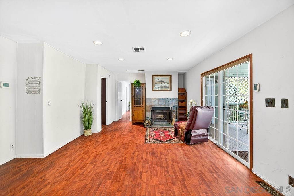 Image 15 of property listing at 8975 Lawrence Welk Dr SPC 451 451, Escondido, CA 92026