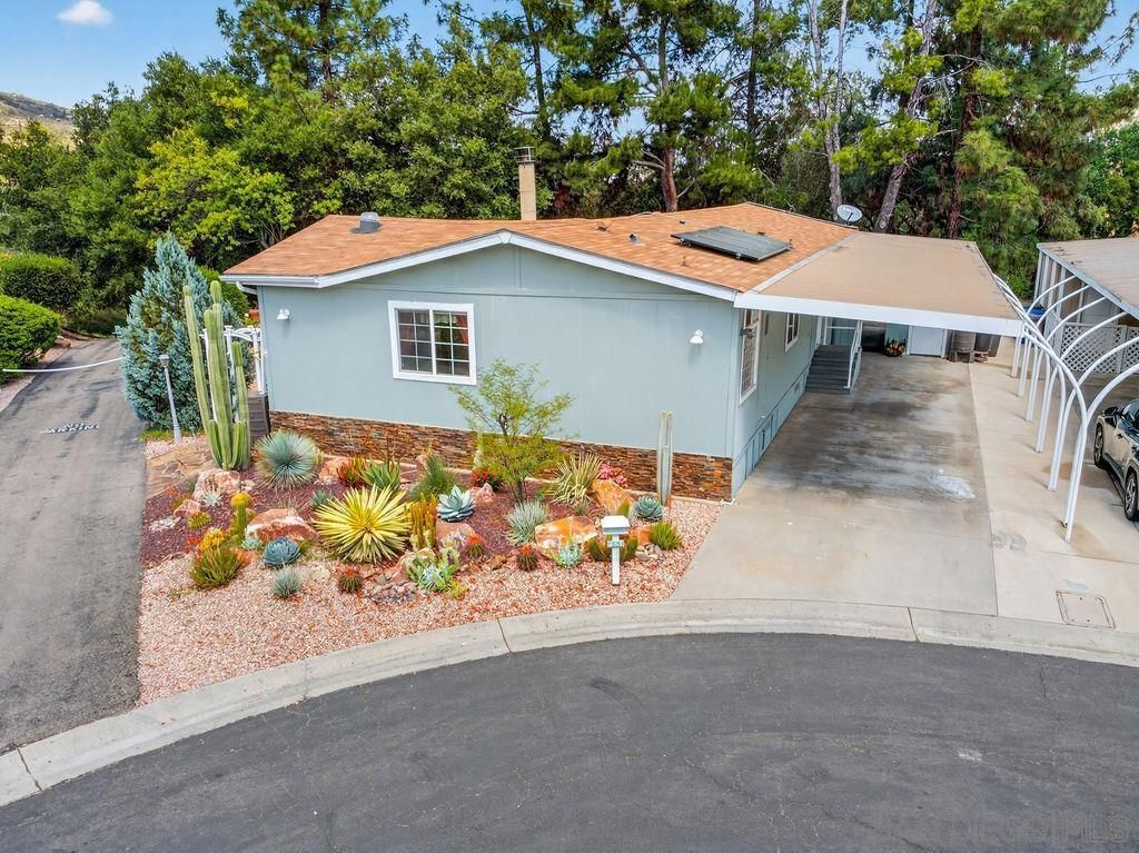 Image 38 of property listing at 8975 Lawrence Welk Dr SPC 451 451, Escondido, CA 92026