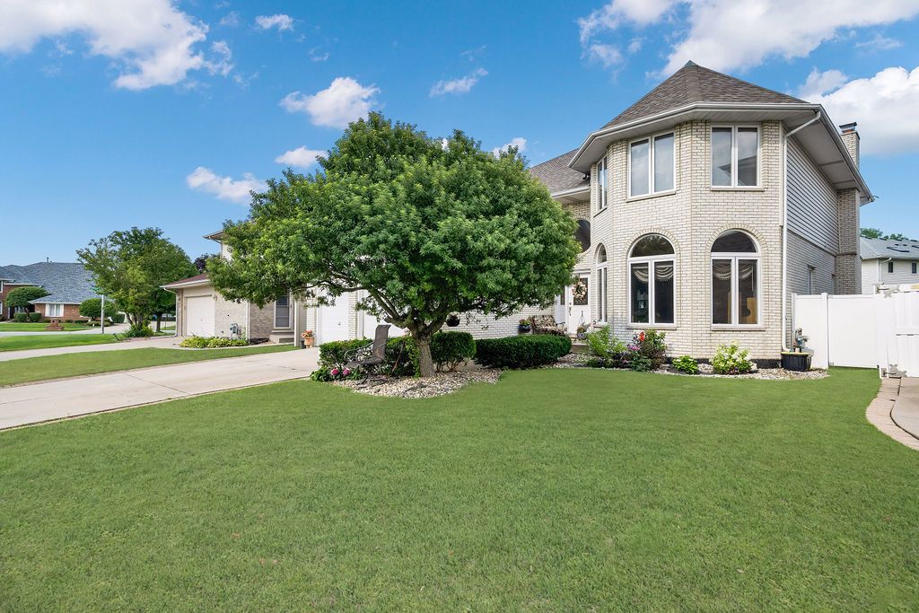10745 Lockwood Avenue, Oak Lawn, IL 60453