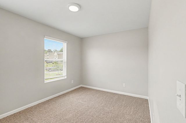 2233 Bee Hive Dr, Columbia, TN 38401