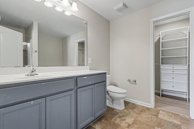 2233 Bee Hive Dr, Columbia, TN 38401