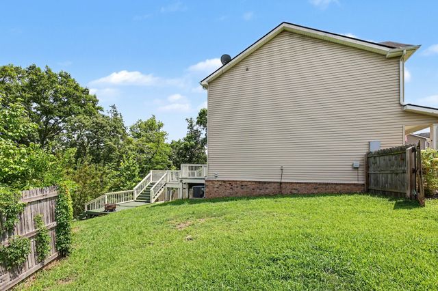2233 Bee Hive Dr, Columbia, TN 38401