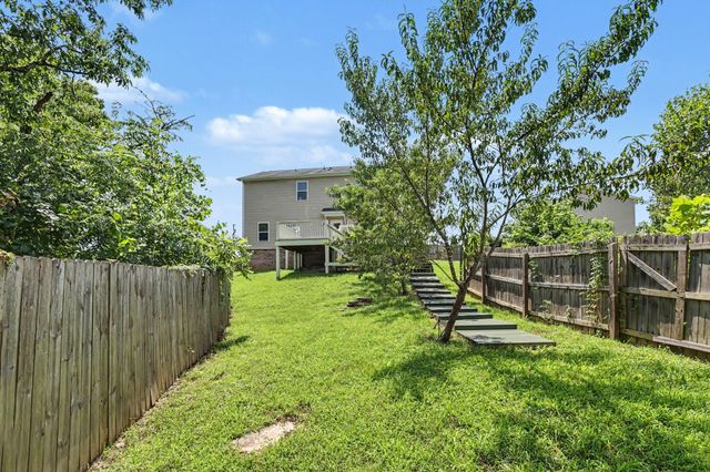 2233 Bee Hive Dr, Columbia, TN 38401