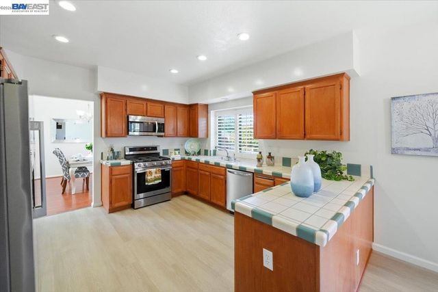 2441 Johns Way, Antioch, CA 94531