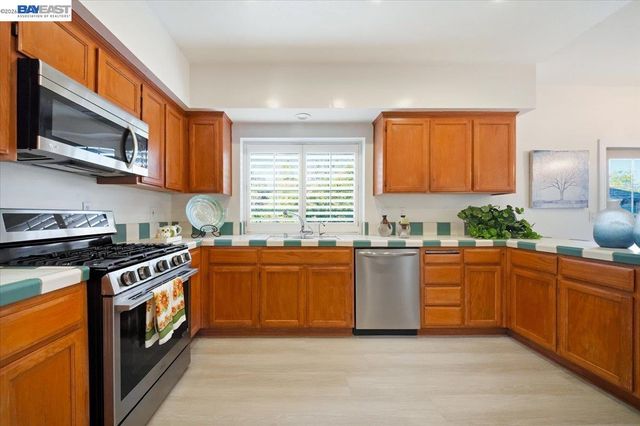 2441 Johns Way, Antioch, CA 94531