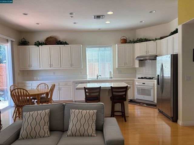 1061 Somersby Way, Brentwood, CA 94513