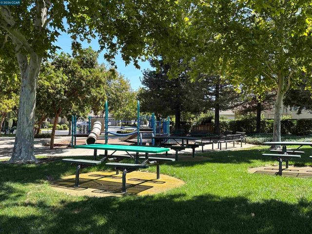 1061 Somersby Way, Brentwood, CA 94513