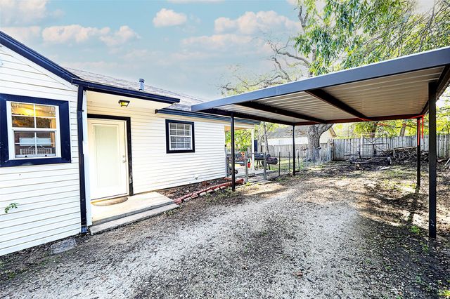 307 Rock Street, Bowie, TX 76230