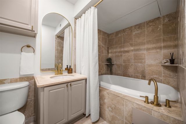 10221 Regal Oaks Drive 10221, Dallas, TX 75230