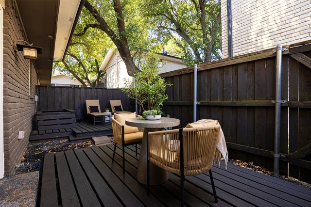 10221 Regal Oaks Drive 10221, Dallas, TX 75230