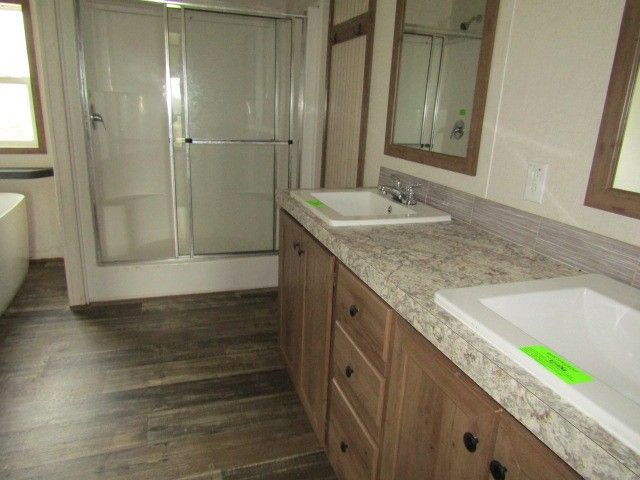 9578 Sunrise Rd, Red Boiling Springs, TN 37150