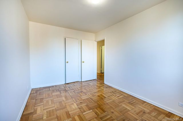 25 Knolls Crescent 9E, Bronx, NY 10463