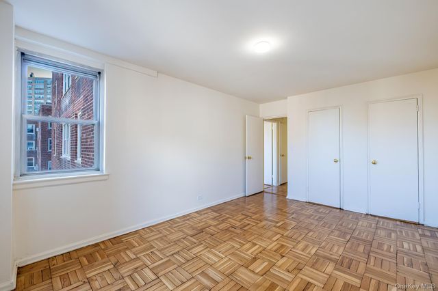 25 Knolls Crescent 9E, Bronx, NY 10463