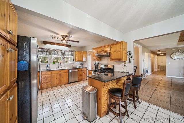 109159 S 4210 Road, Checotah, OK 74426