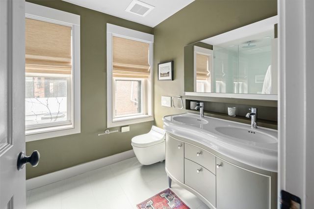 53 Mount Vernon St II, Boston, MA 02108