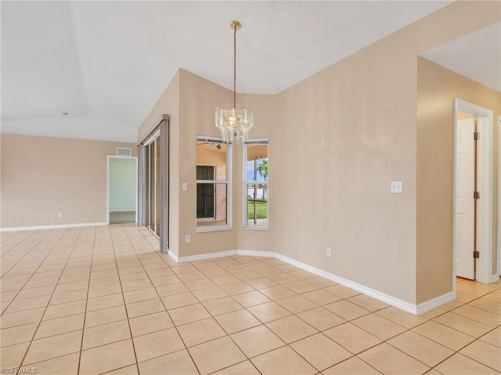 Image 12 of property listing at 323 SE 9th AVE, Cape Coral, FL 33990