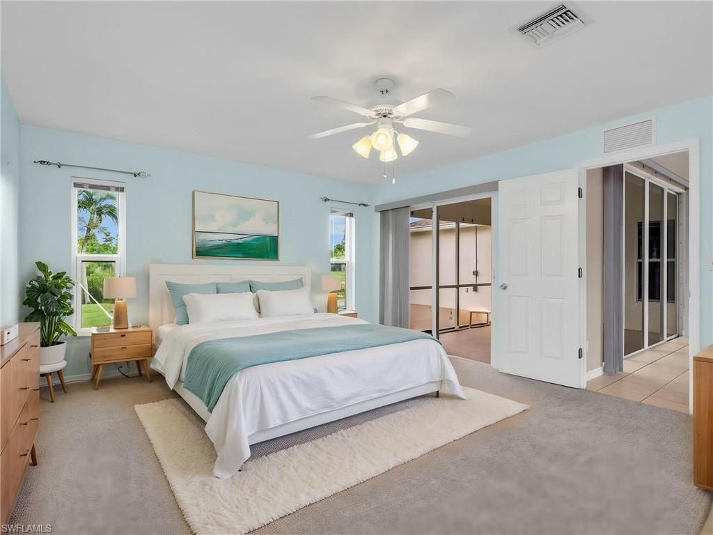 Image 20 of property listing at 323 SE 9th AVE, Cape Coral, FL 33990