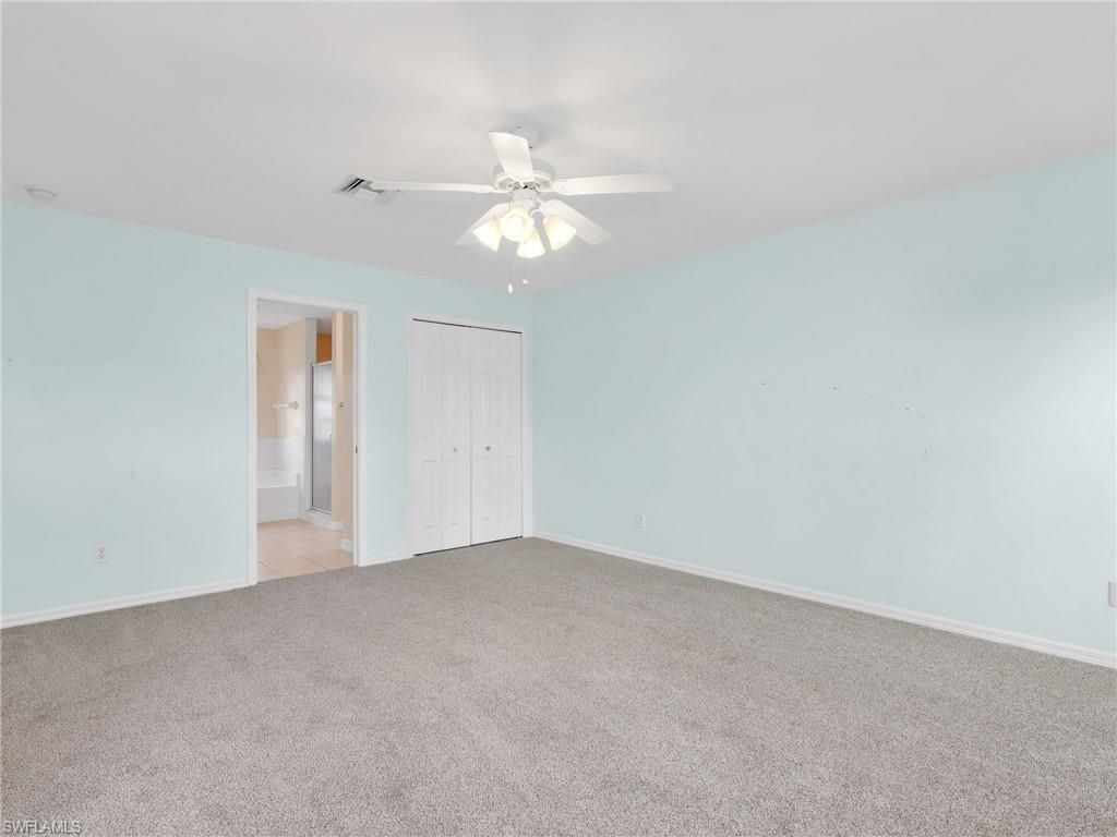 Image 21 of property listing at 323 SE 9th AVE, Cape Coral, FL 33990