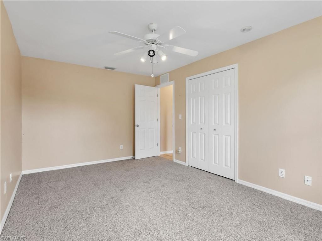 Image 26 of property listing at 323 SE 9th AVE, Cape Coral, FL 33990