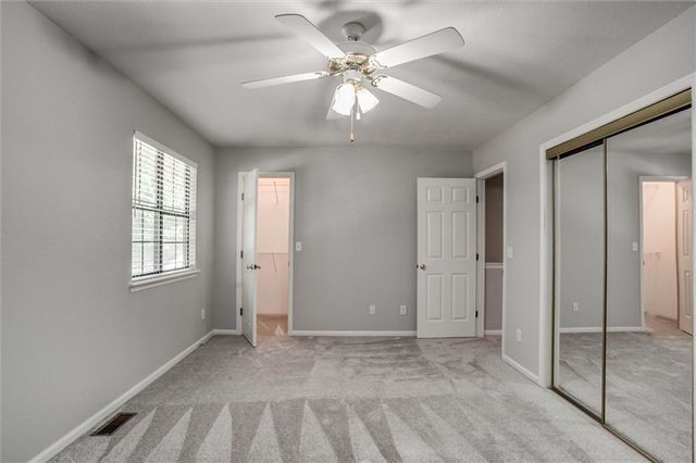 140 Stonebridge Lane, Smithville, MO 64089