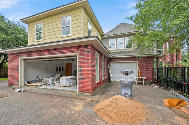927 Peachwood Bend Drive, Houston, TX 77077