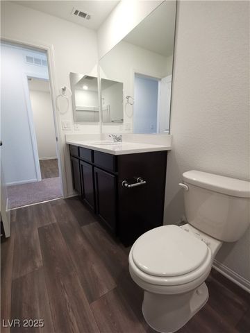 5982 Swift Lariat Street, Las Vegas, NV 89113