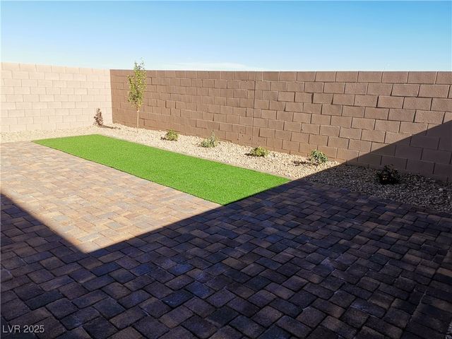 5982 Swift Lariat Street, Las Vegas, NV 89113