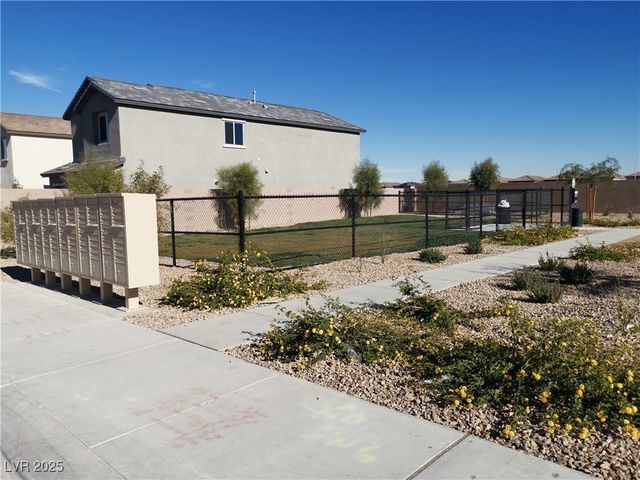 5982 Swift Lariat Street, Las Vegas, NV 89113