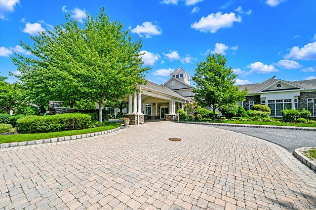 140 Chopin Place, Eastport, NY 11941