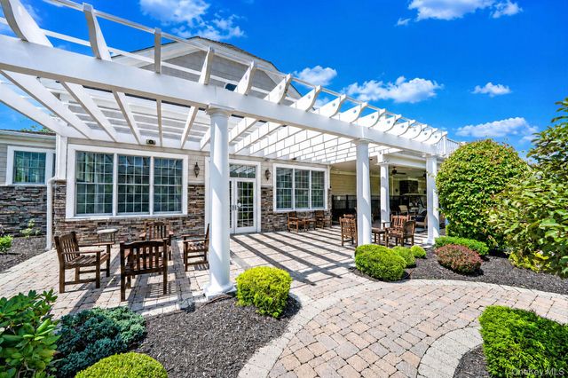 140 Chopin Place, Eastport, NY 11941