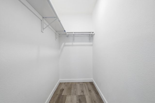 1711 E Waco Avenue, Dallas, TX 75216